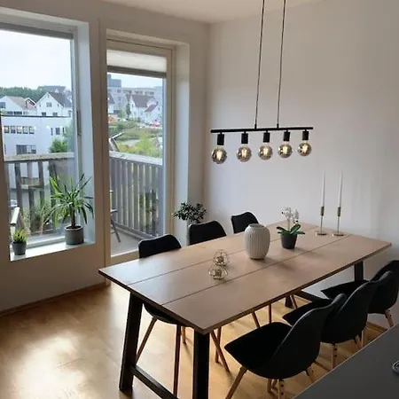 Apartment Entire For Rent In East